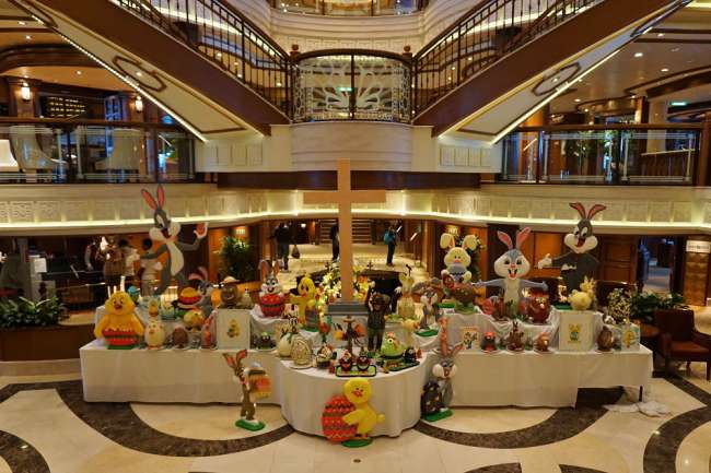 The Easter-themed Grand Lobby