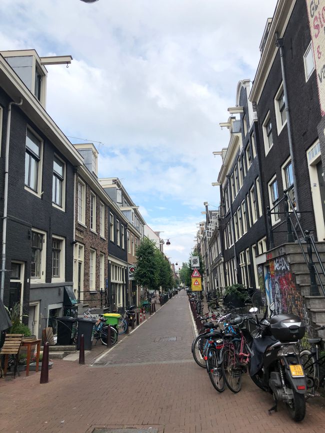 Amsterdam - 3 Days. 1 City.