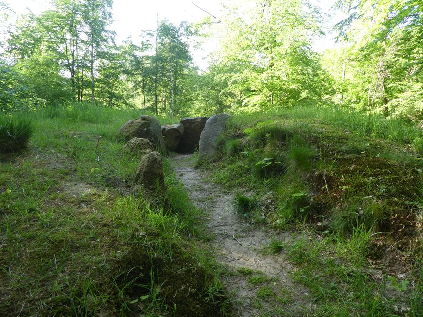 Steingrab aus der Jungsteinzeit