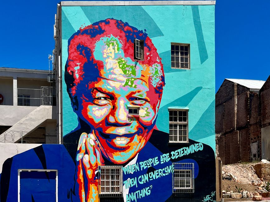 P.E. - Nelson Mandela ist allgegenwärtig 
