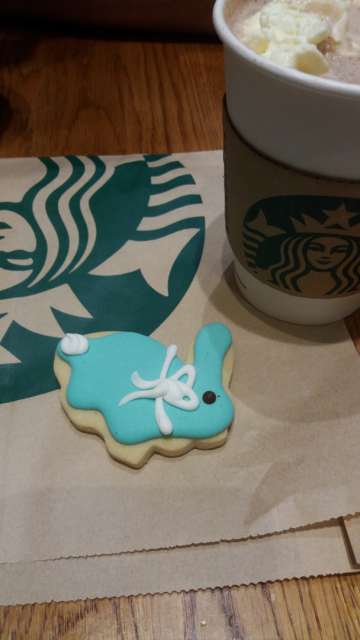 In the mall on the first day - Easter at Starbucks