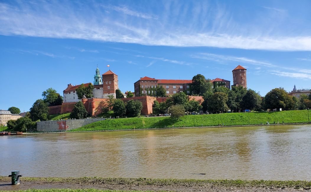 View of the castle from across the Vistula river