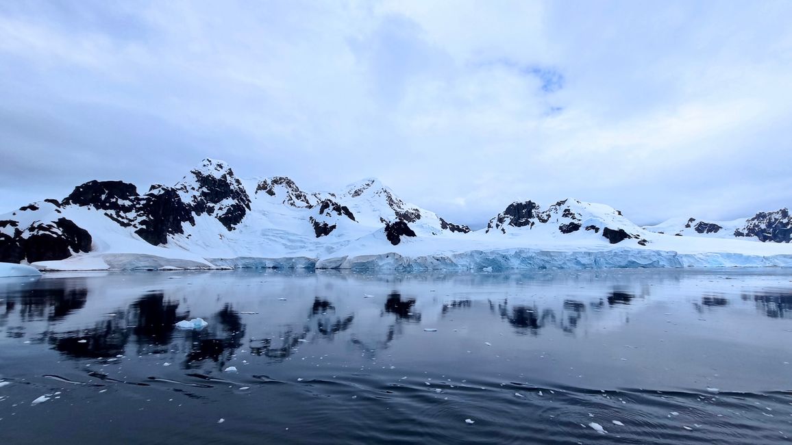 Die Reise in die Antarktis oder ein Versuch der Wiedergutmachung…und noch ein bisschen mehr zum Ende der Welt 

Ushuaia-Antarktis-Ushuaia
