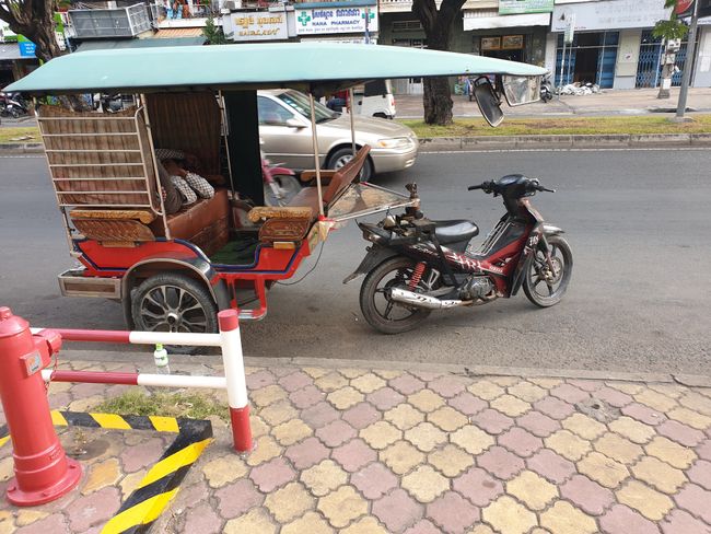 The 'I only have a scooter but need a tuk tuk' - Tuk Tuk