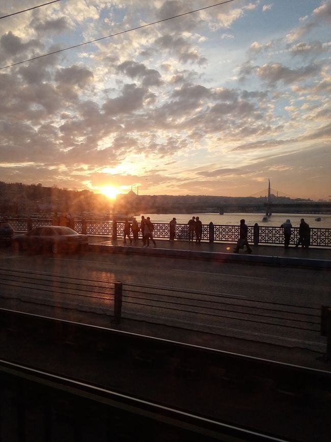 Sonnenuntergang über dem Bosporus