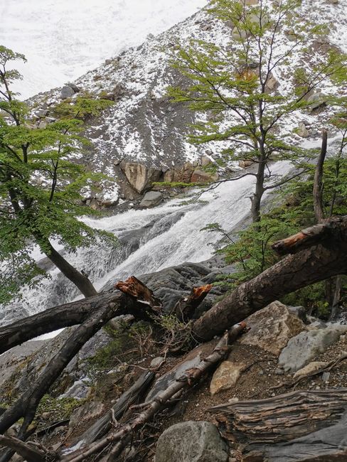 Wasserfall beim Aufstieg