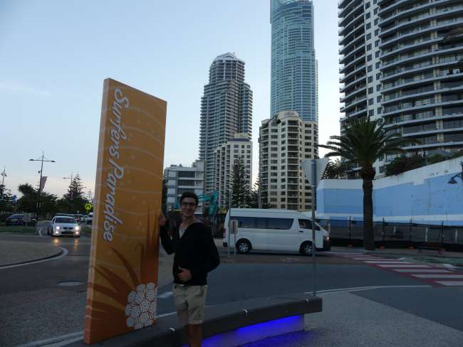 In the tourist resort Surfers Paradise