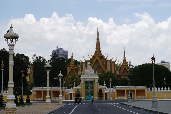 Region Angkor and Phnom Penh