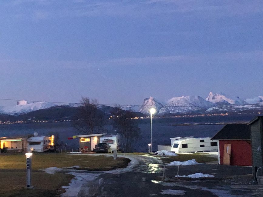 Eine Nacht auf dem Campingplatz mit schöner Aussicht