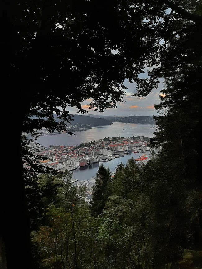 Abstieg in Bergen