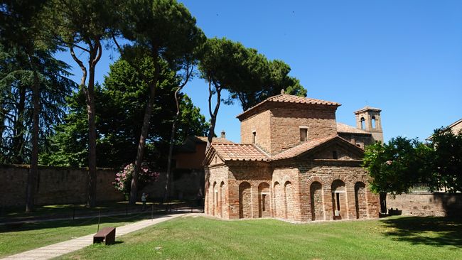 Ravenna Mausoleo di Galla  Placidia