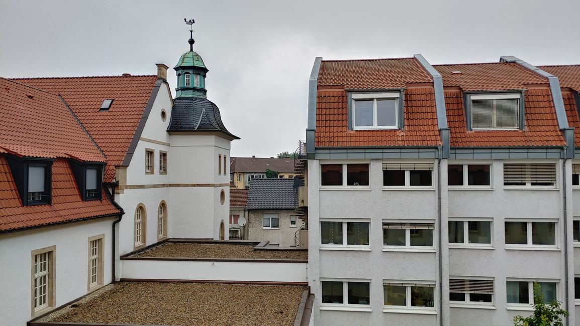 Der Morgen in Grau und Nass