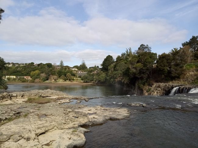 The Haruru Falls