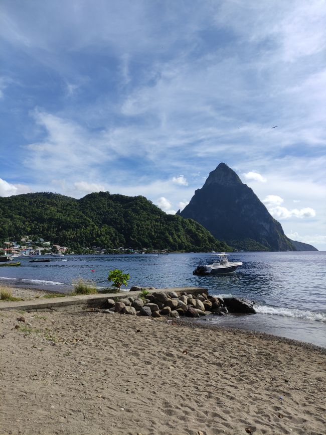 Soufrière, Drive-In Volcano, Pitons, Anse Chastnet
