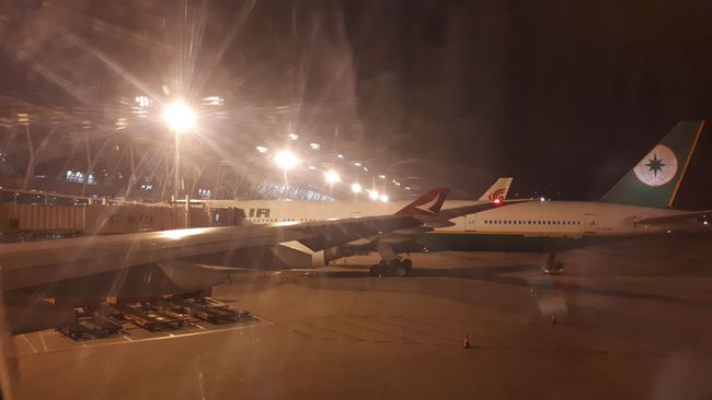 Taoyuan - Shanghai - Hong Kong - Frankfurt: My journey home via China
