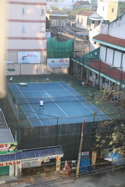 Tennis court in the middle of the city