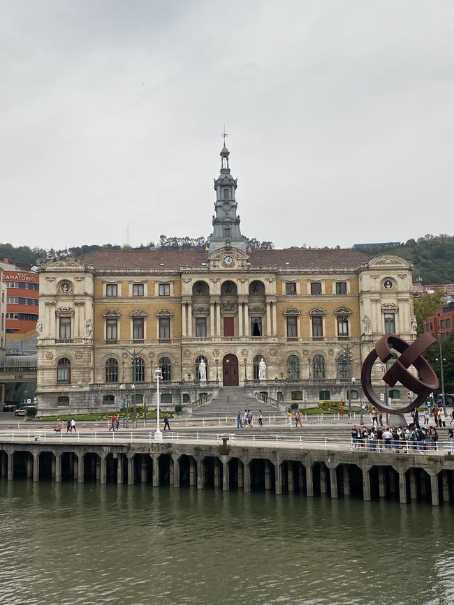Bilbao City Hall - Stadthalle