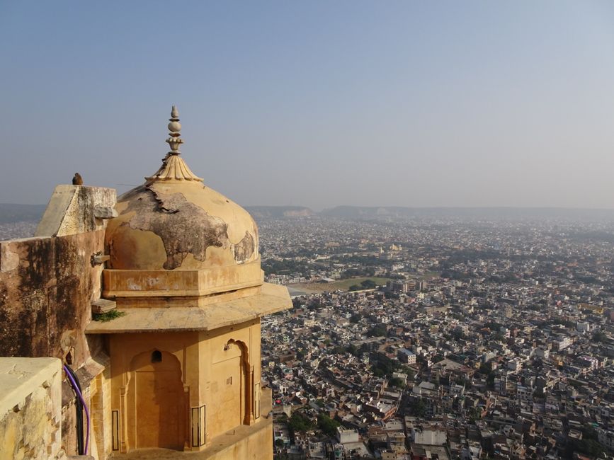 Blick von der Festung Narhargarh auf Jaipur
