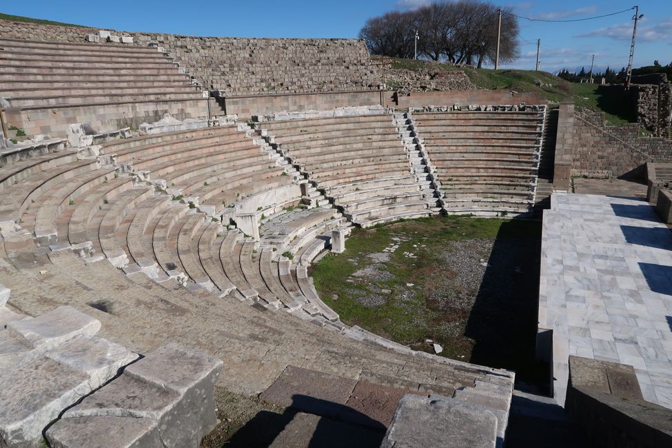 Römisches Theater des Asklepieion. Auch Musik und Schauspiel wurden damals als Therapieform genutzt
