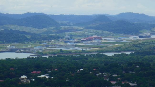 Panamakanal - Die Schleusen des Erweiterungsbaus vom Cerro Ancon aus