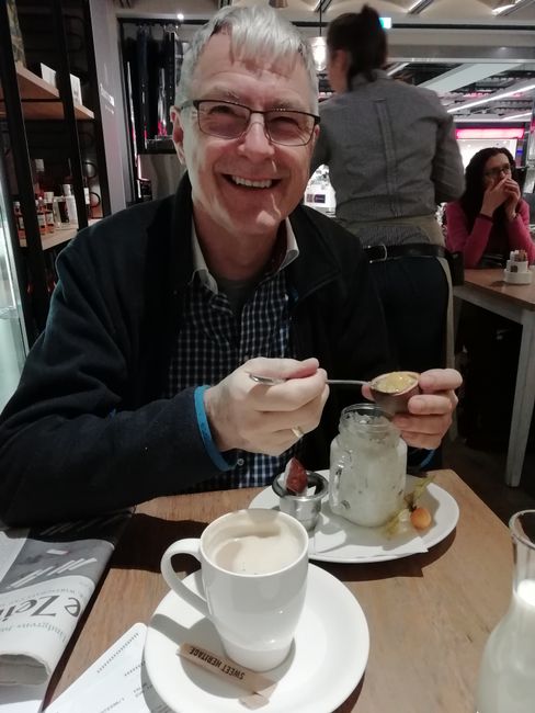 2. Versuch war erfolgreich: Frühstück in Frankfurt! 