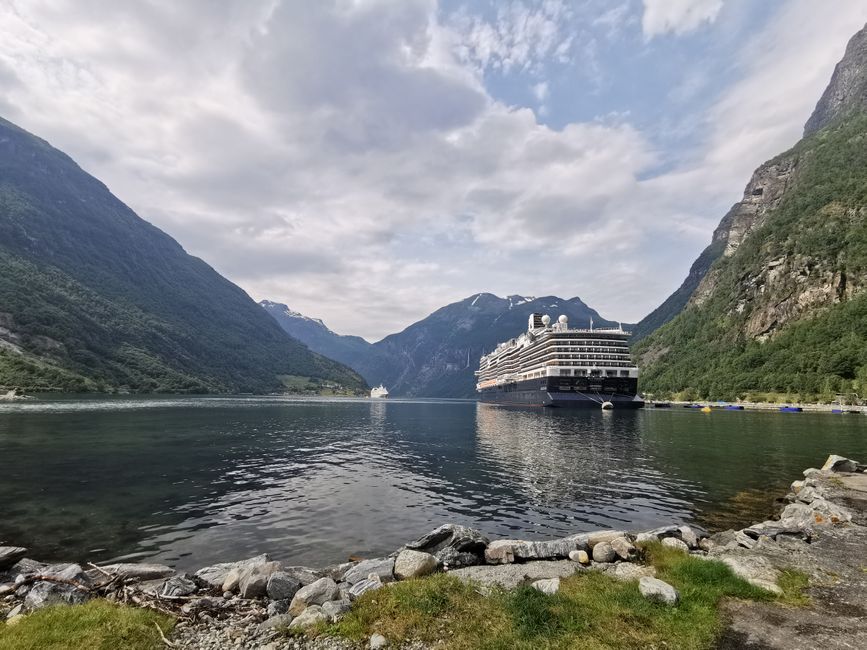 Über Lom to Geirangerfjord