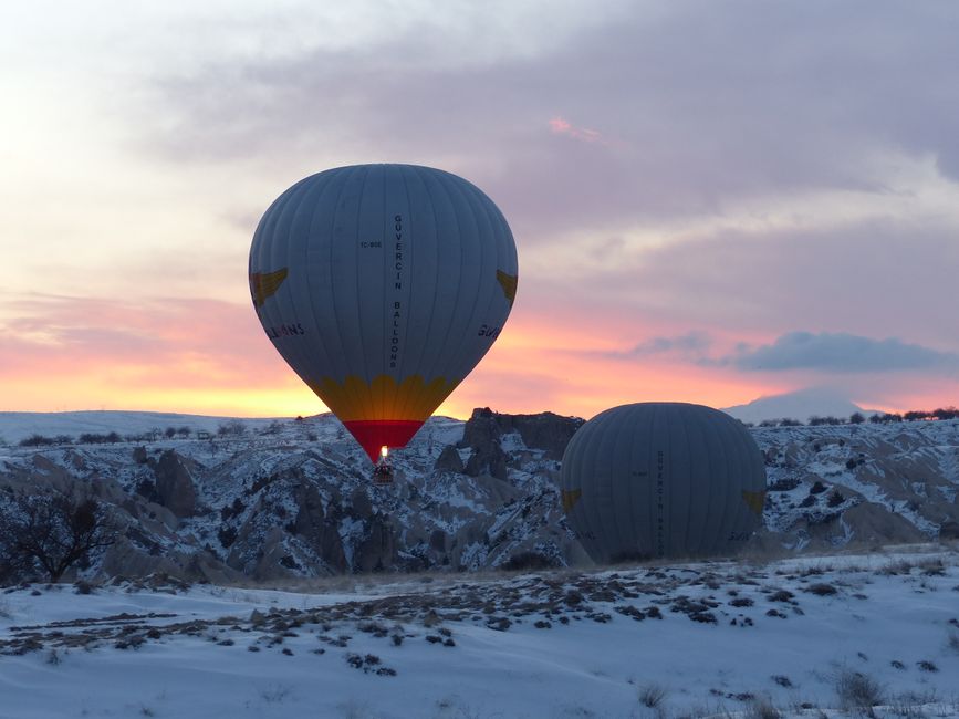 Hot air balloons over Göreme