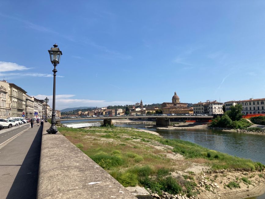 Radweg am Arno in Florenz
