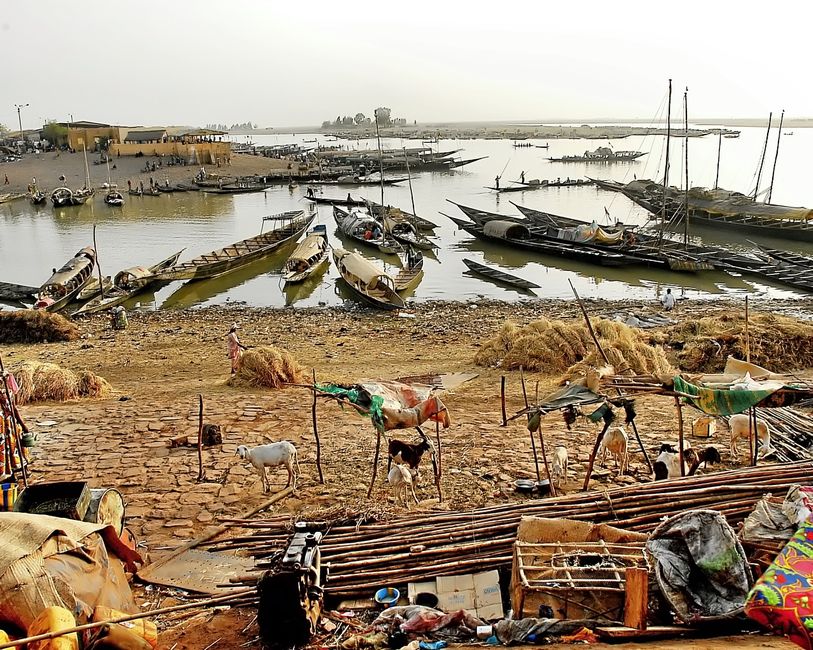 Mopti - ein Hafen ohne Technik