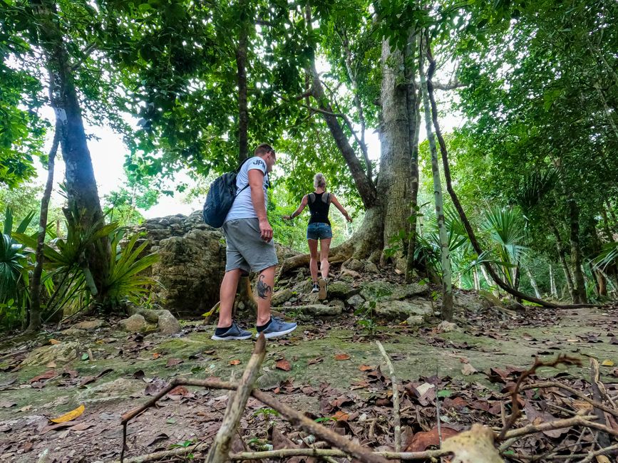 Tag 278 - Cobá Ruins, Cenote Multum Ha, Cenote Tankach-Ha & POLIZEI!😅