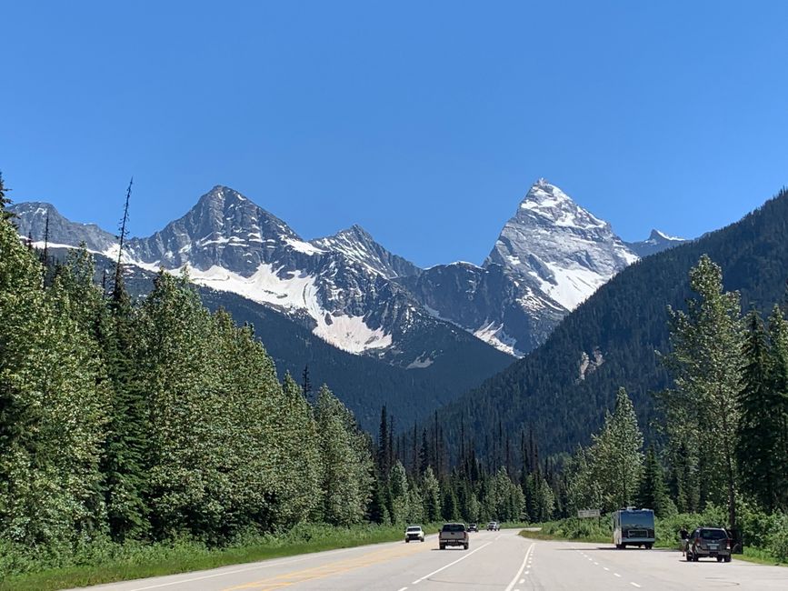 BLOG 3 - From Washington Pass / USA to Banff / Canada