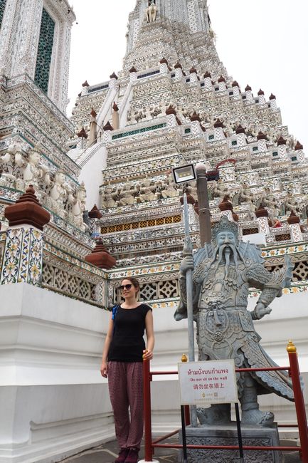 Me in front of Wat Arun
