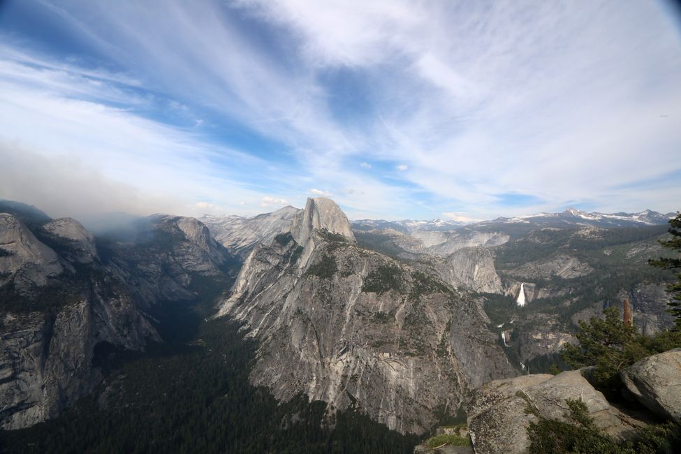 „Half Dome“, aber vollständige Begeisterung – Yosemite National Park in Kalifornien