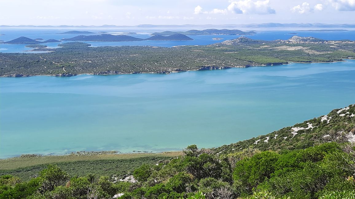 View from Kamenjak (Vranersee in front, sea and Kornati islands in the back
