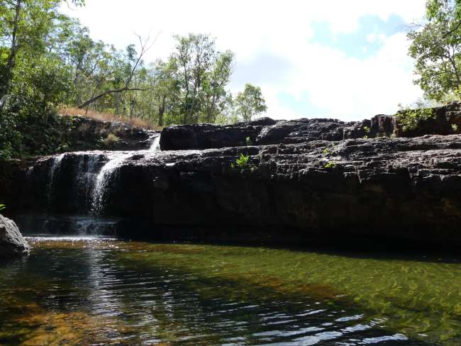Der kleine Wasserfall mit Plunge Pool