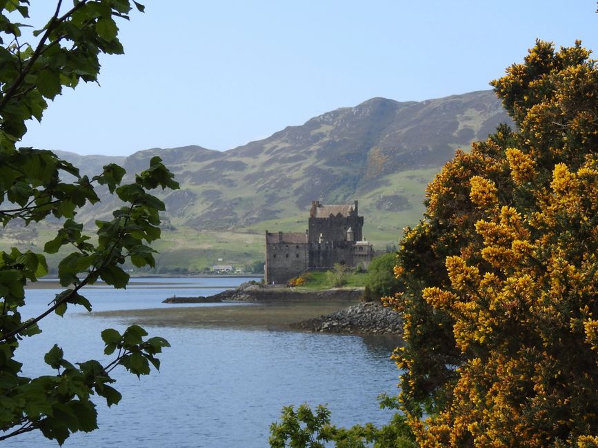 BLOG 12: Eilan Donan Castle - Glencoe - Blackford