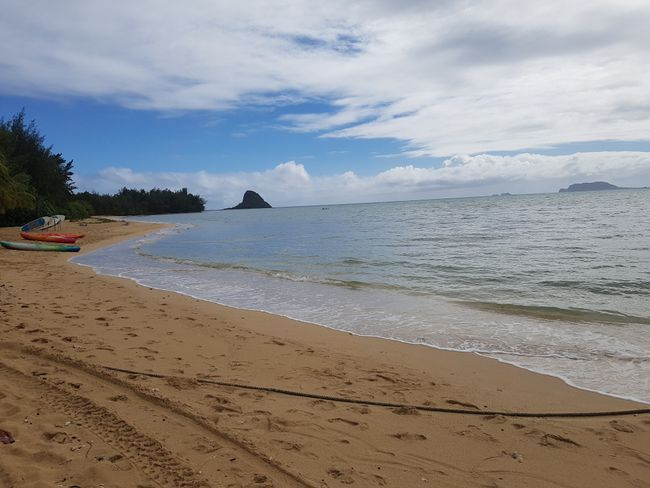 Secret Island with a view of Chinaman's Hat