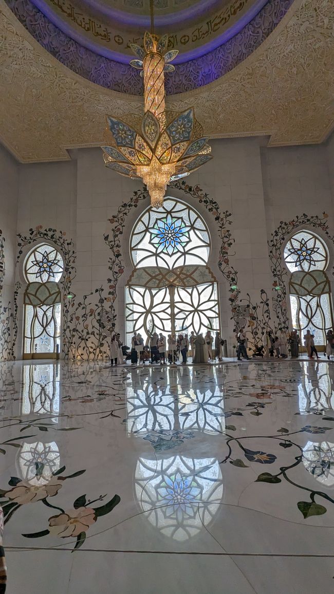 Day 10 (2023) Abu Dhabi: Sheikh Zayed Grand Mosque & Yas Bay