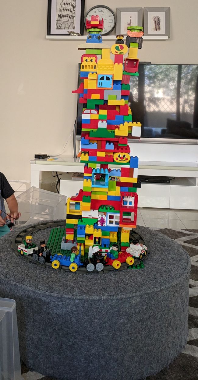 The kids are building with Duplo