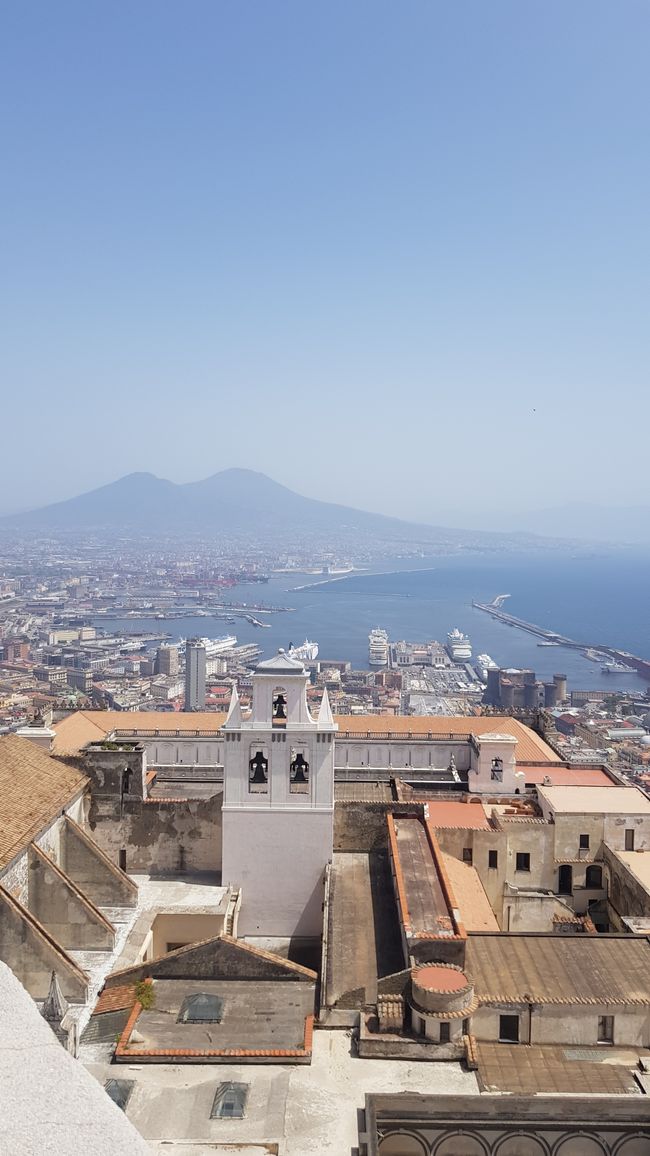 Blick auf Neapel und den Vesuv