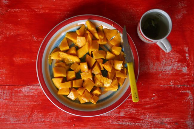 Mango breakfast with coca tea