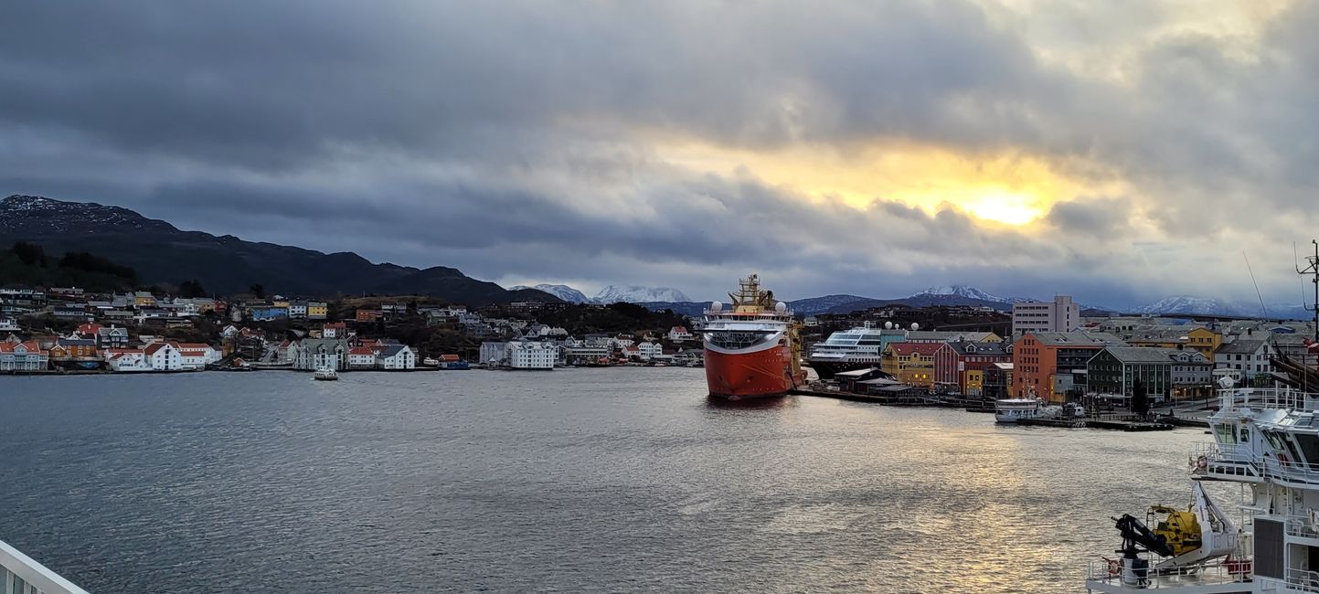 Hurtigruten Otto Sverdrup
Hamburg-Nordkapp-Hamburg
January 22, 2022