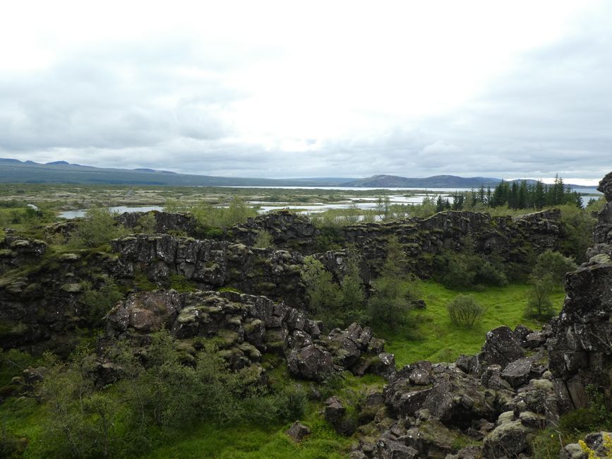 Excursion from Reykjavik: Iceland from the inside and outside - lava cave and Thingvellir (with the AIDAaura to Greenland and Iceland 12)