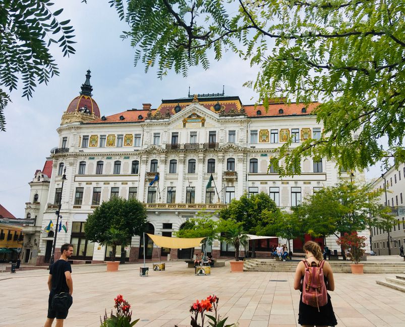 Am großen Platz von Pécs.