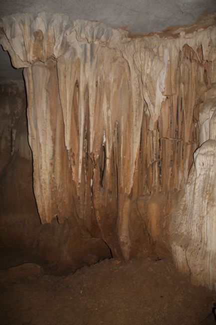 Stalaktiten in der Höhle