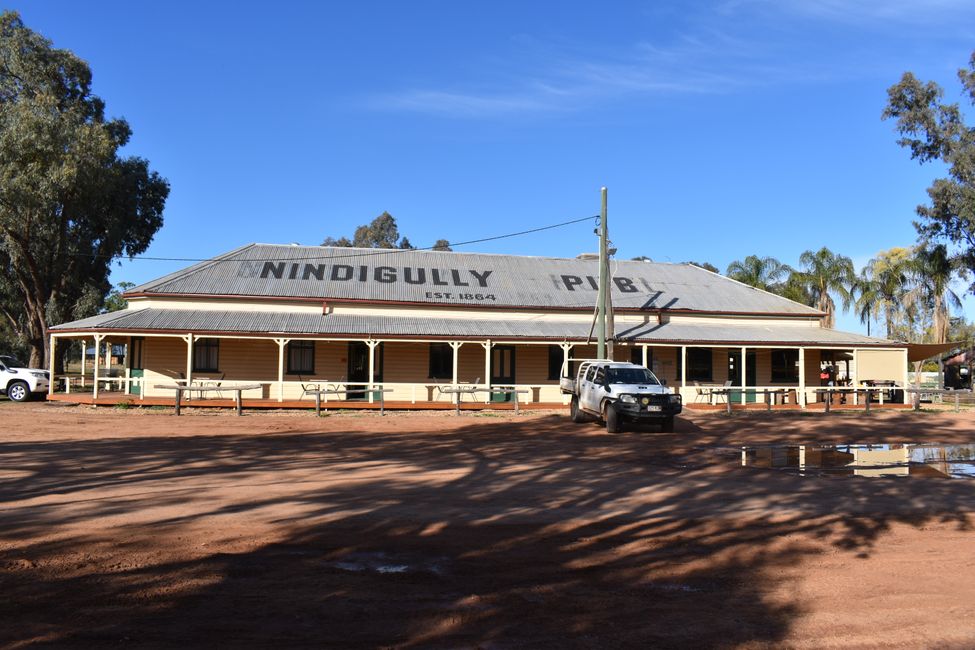 Nindigully Pub