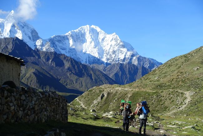 دو گذر با اورست بیسکامپ و کالا پاتار - نپال