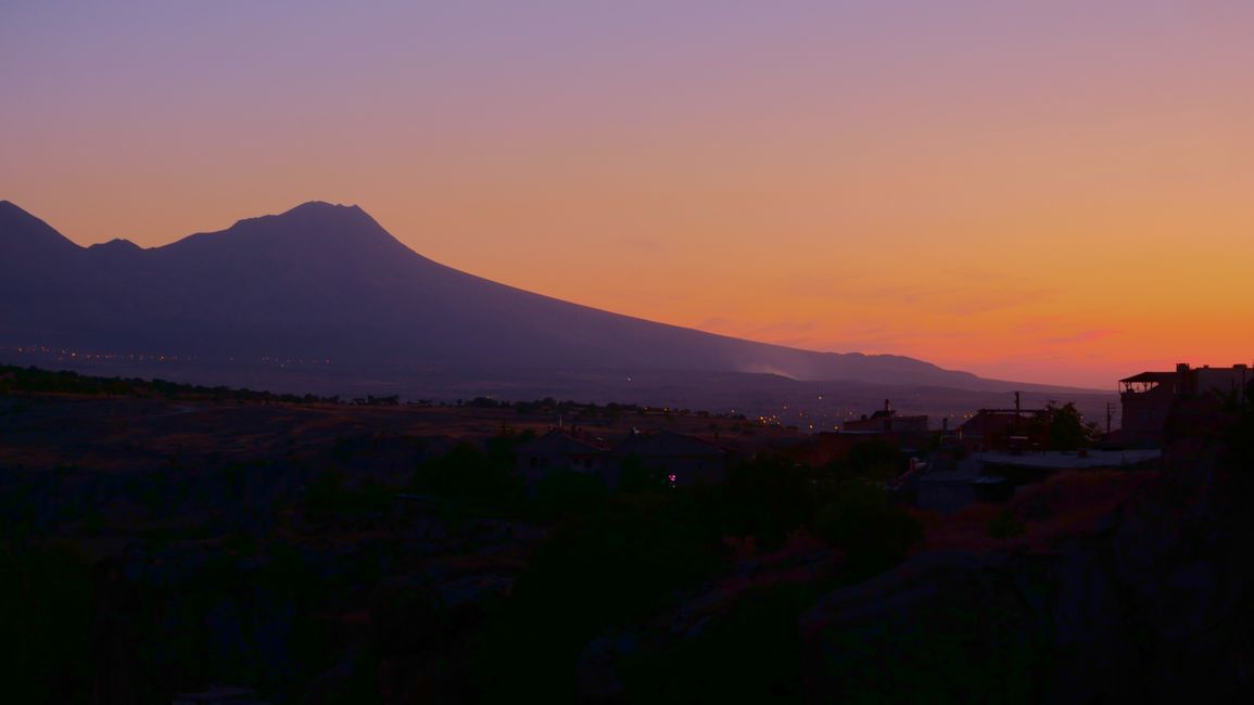 Mount Hasan im Sonnenuntergang