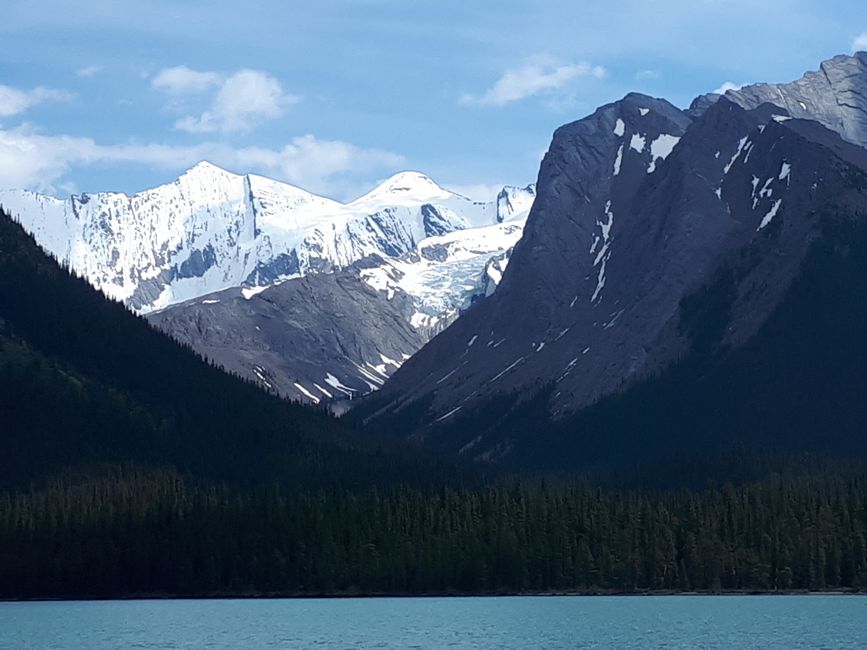 Maligne Lake mit Gletscher