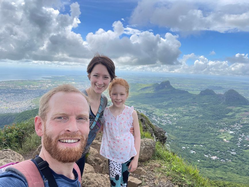 Mauritius in a nutshell - Dream beach and mini hiking in the mountains